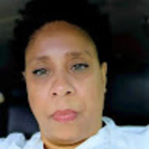 Meet your Posher, Regina